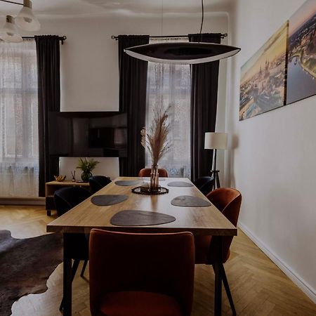 Golden Pearl - Main Square, 100 Sqm, 4 Rooms Krakow Bagian luar foto