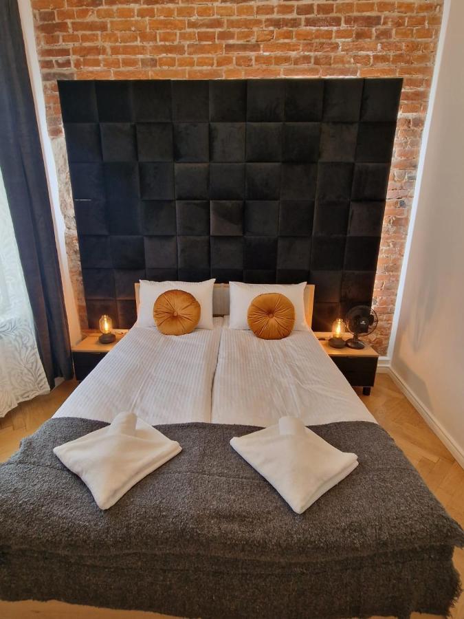 Golden Pearl - Main Square, 100 Sqm, 4 Rooms Krakow Bagian luar foto