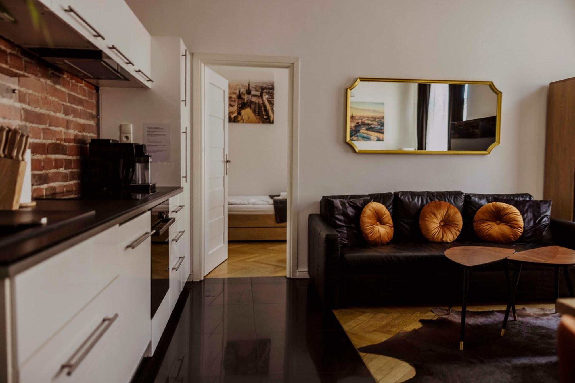 Golden Pearl - Main Square, 100 Sqm, 4 Rooms Krakow Bagian luar foto