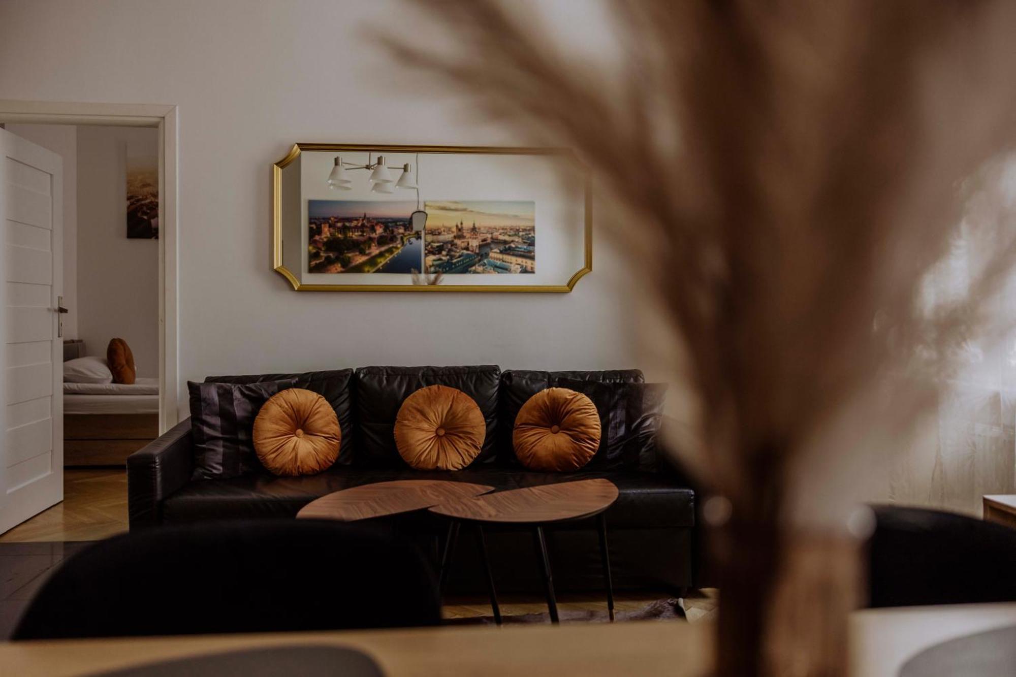 Golden Pearl - Main Square, 100 Sqm, 4 Rooms Krakow Bagian luar foto