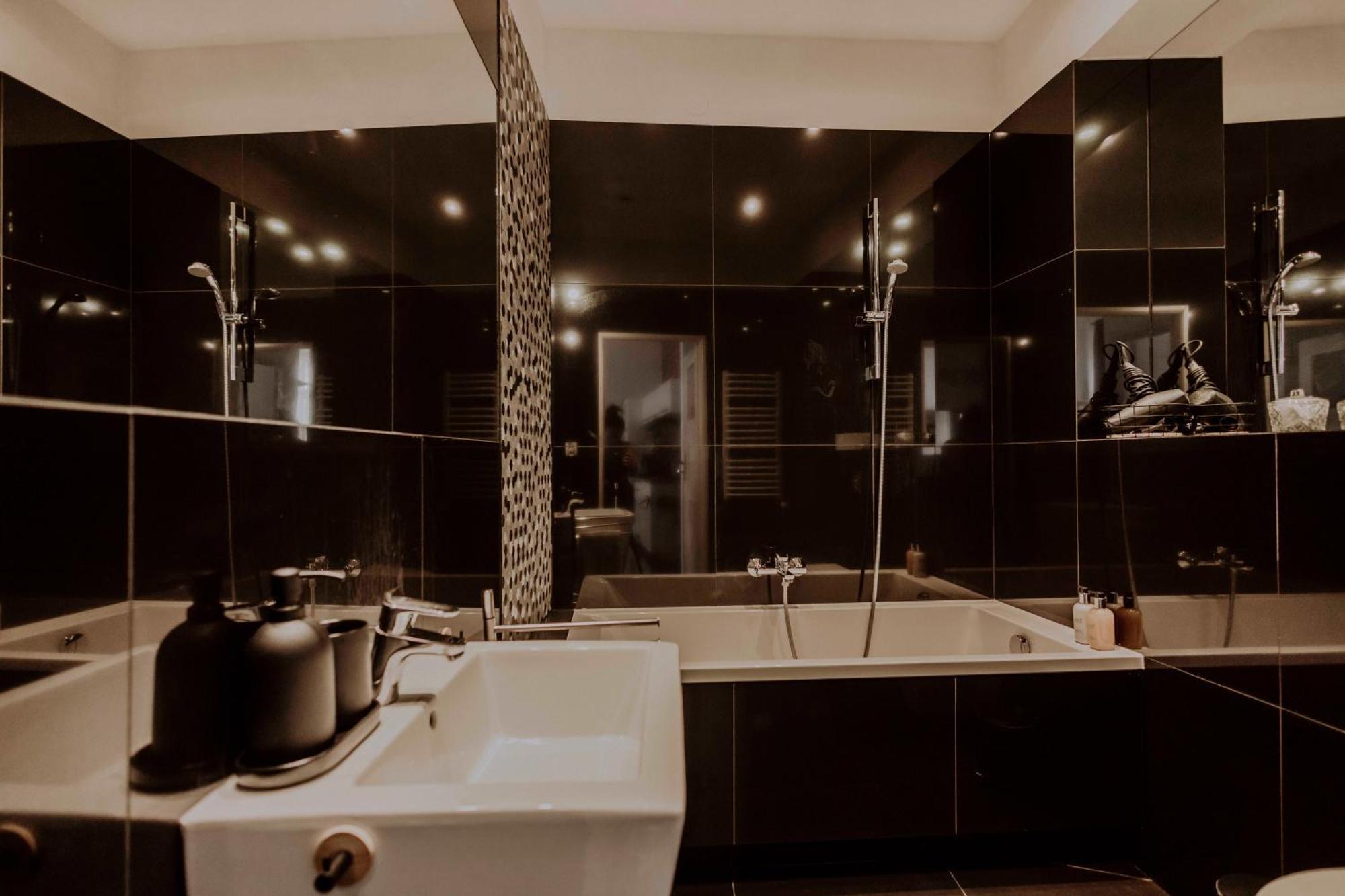 Golden Pearl - Main Square, 100 Sqm, 4 Rooms Krakow Bagian luar foto